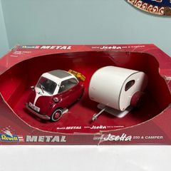 Revell model Jsetta BMW 250 and Camper