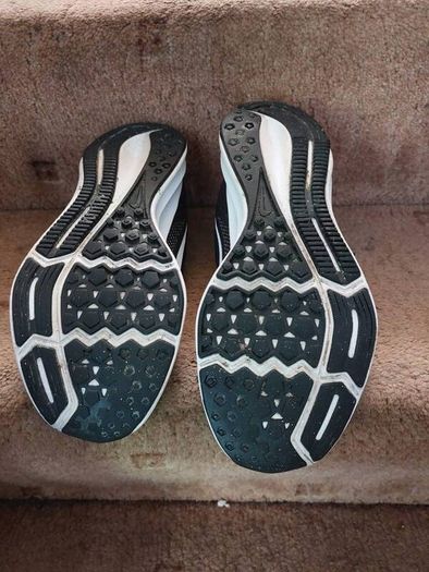 Nike Downshifters Ladies size uk 5.5
