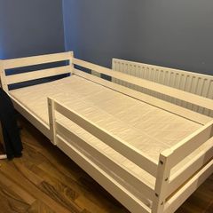 Junior bed & trundle
