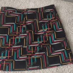 KYLA Chain / Geometric Print Mini Skirt Size Large (L)
