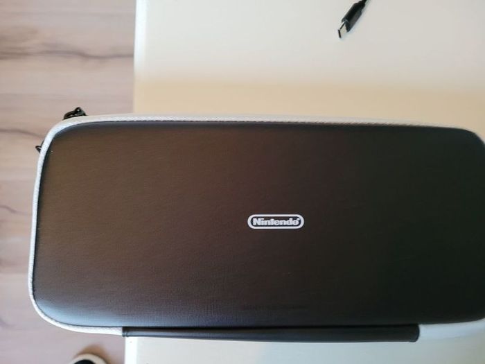 Nintendo  Case and Srean Cover