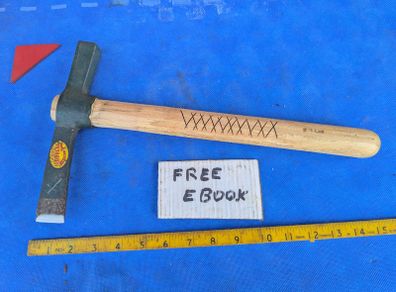 Hammer / Axe by Leborgne