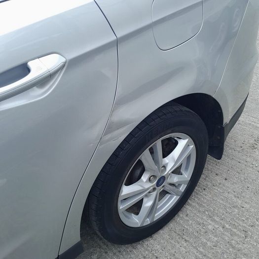 Ford Galaxy (Titanium)