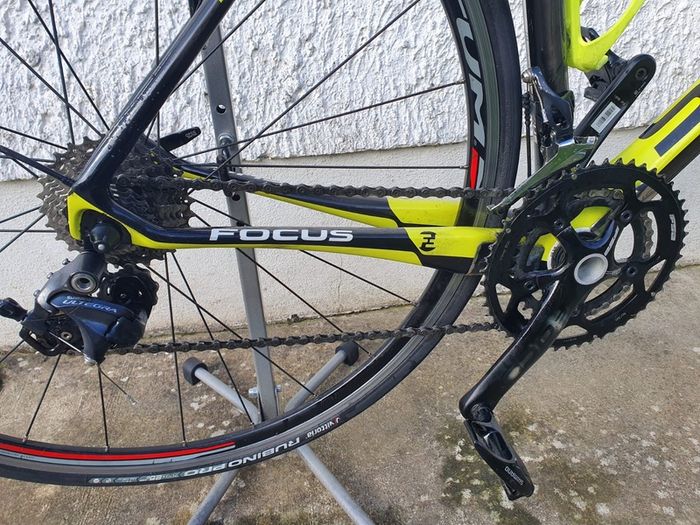 Focus cayo carbon road bike