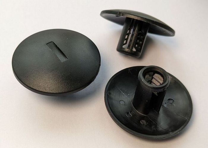 3 x Boot Carpet & Interior Carpet Clips PSA Peugeot/Citroen