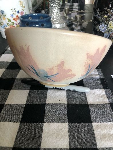 Pretty pottery bowl