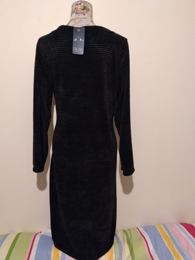 Beautiful Pocket Dress, New With Tags
