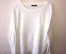 White jumper (large)