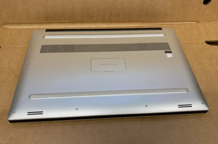 Dell Precision 5540 15.6" WIN 11 PRO Mobile Workstation Business Gaming Laptop i7-9750H 2.6GHz 32GB RAM 512GB SSD Nvidia Quadro T1000 4GB GDDR6