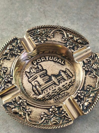 Lisbon Portugal Metal Art Souvenir Personal Ashtray Handhammered Brass Metalware