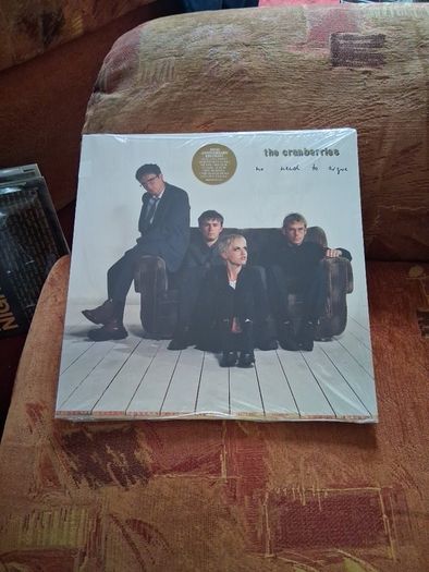 lp the cranberries, no need to agree double LP 30TH anniversary edition.