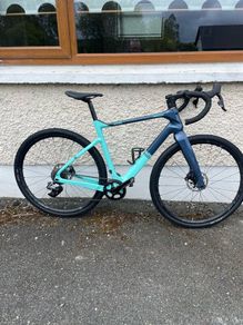 Gravel bike