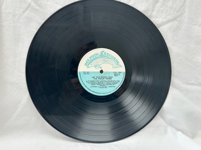 Wolfe Tones Let The People Sing LP 1972 Irish Press DOL 1004 A1/B1 + Insert