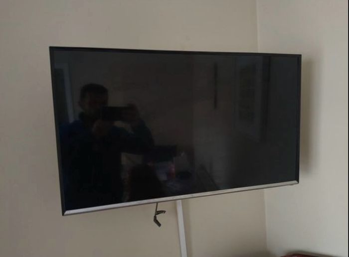 Samsung 32" TV - Smart TV