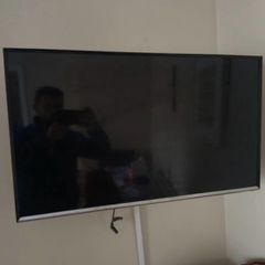 Samsung 32" TV - Smart TV