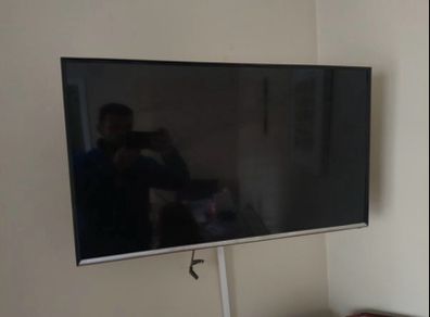 Samsung 32" TV - Smart TV