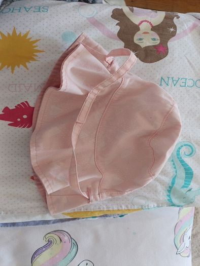 Reversible sun hat 3-6yrs