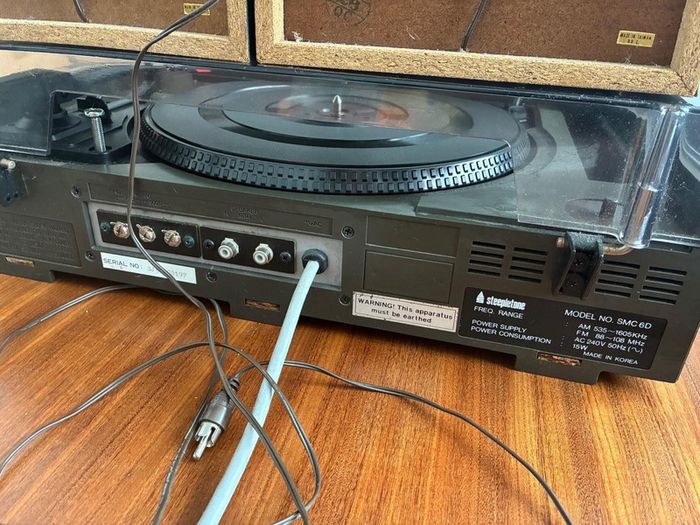Steepletone SMC6D record player