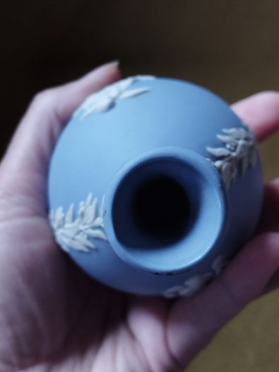 Vintage Wedgwood blue jasper stoneware two-piece set of vases and trifle saucers.