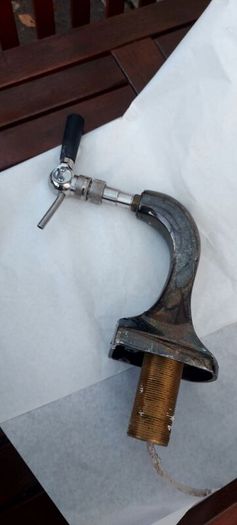 beer tap,with mount ,used condition, see pictures,,sold as is ,buyer collects or pays postage thank you