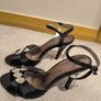 Black heels Image 3