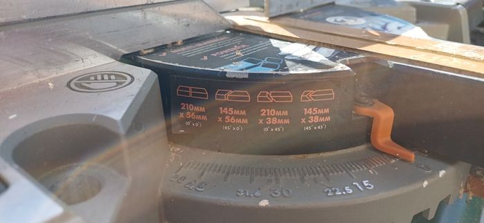 2 year old Evoloution mitre saw - perfect working condition