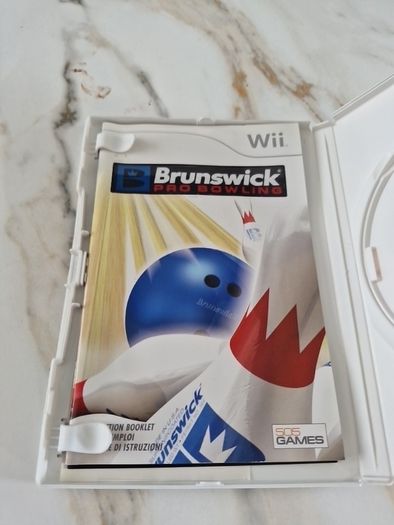 Nintendo Wii Brunswick Pro Bowling Game