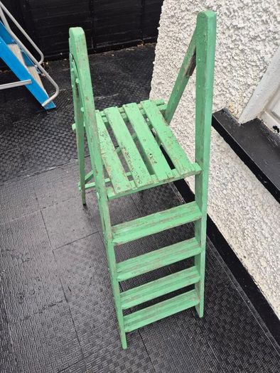 Vintage folding 4 step  painted solid wooden ladder