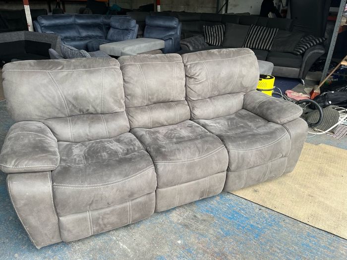 Grey 3 seater recliner sofa.
