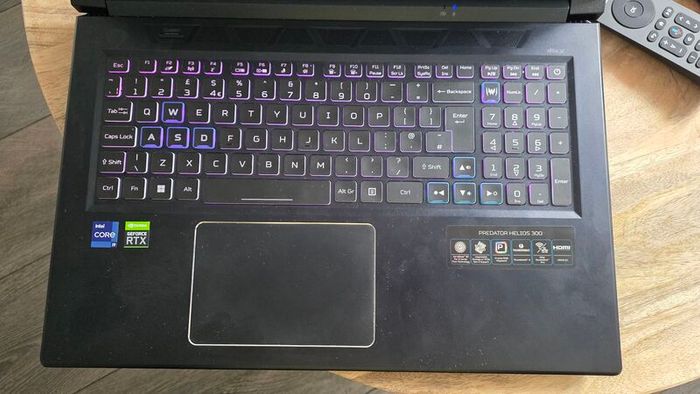 Acer predator helios 300 I9 11900H