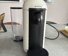 Nespresso Vertuo Plus - White