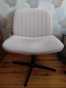 Ergonomic Cross Legged Office Chair
