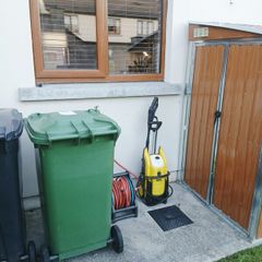 Large green bin