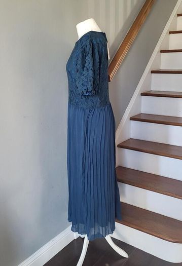 CurveWow teal occasion dress, Size 16, BNWT