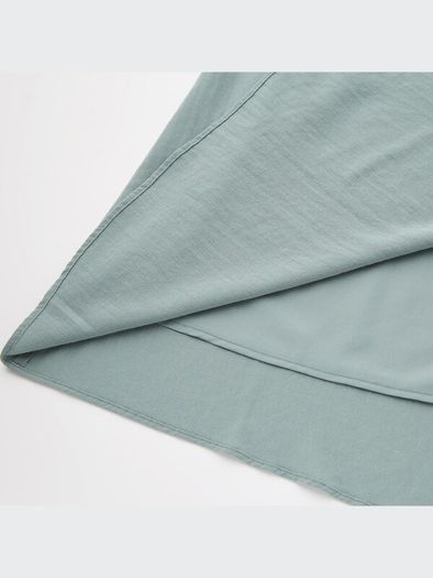 Uniqlo Rayon Georgette Volume 3/4 Sleeved Flared Dress