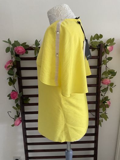 Statement bright yellow top size 10 cape effect short sleeve top
