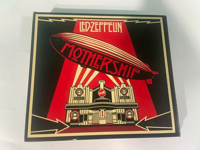 Led Zeppelin Mothership Double CD & DVD