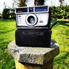 Retro Kodak Instamatic 200 camera