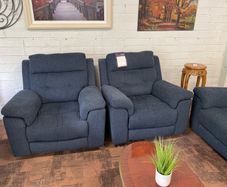 2 Electric Recliners