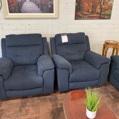 2 Electric Recliners