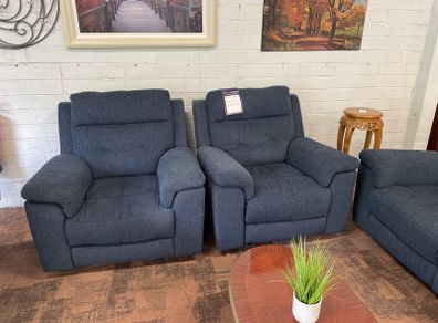 2 Electric Recliners