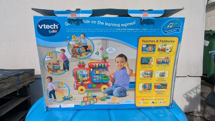 VTech Push & Ride Ultimate Alphabet Train