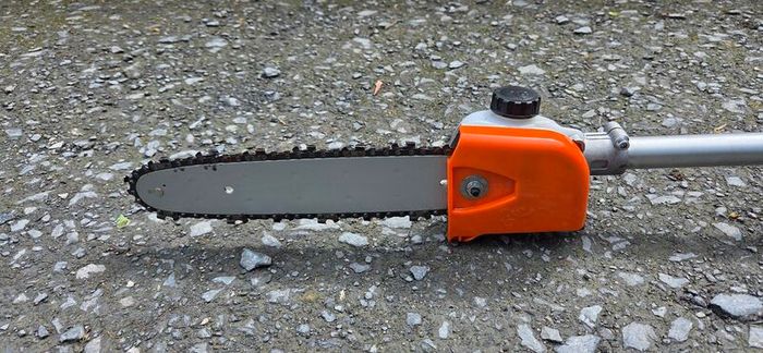 Small branch chainsaw