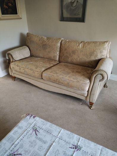 sofa set x3