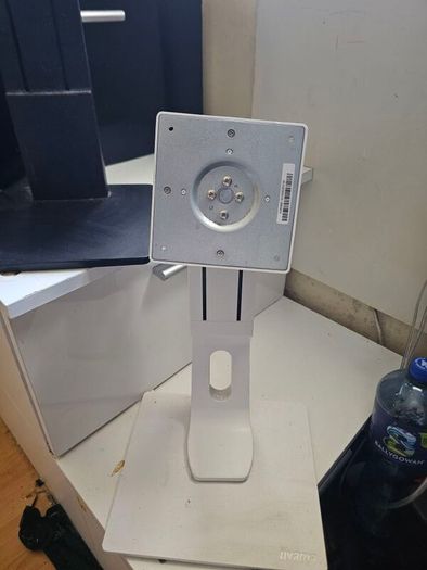 Monitor arm