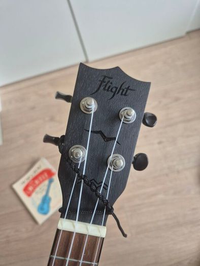 Flight concert ukulele