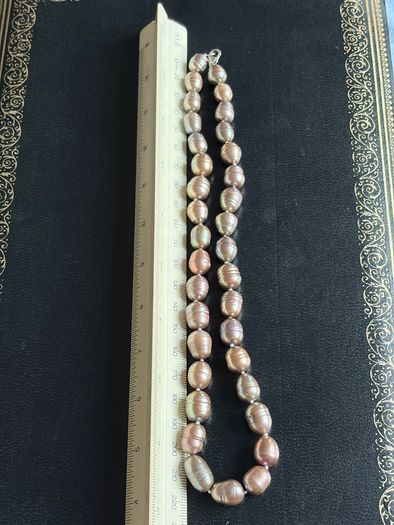 pearls necklace