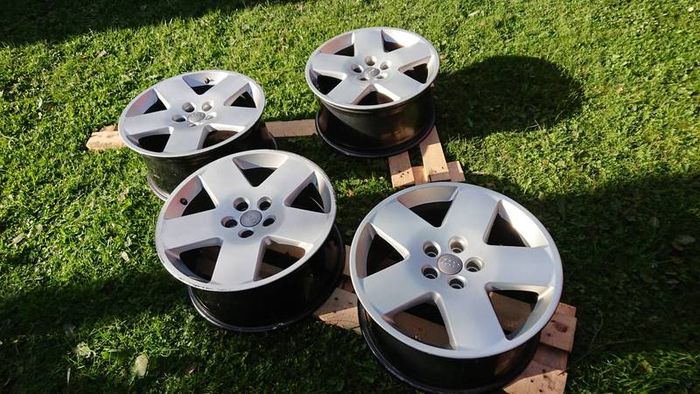 Audi A8  Fat Five Wheels. R18 Ava,rotiform,vossen Audi Parts, A3, A4, A6 No Swaps