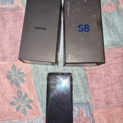 Samaung S8 broken