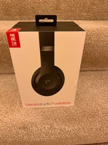 Beats Studio3 Wireless Over-Ear Headphones Matte Black (needs new earpads)